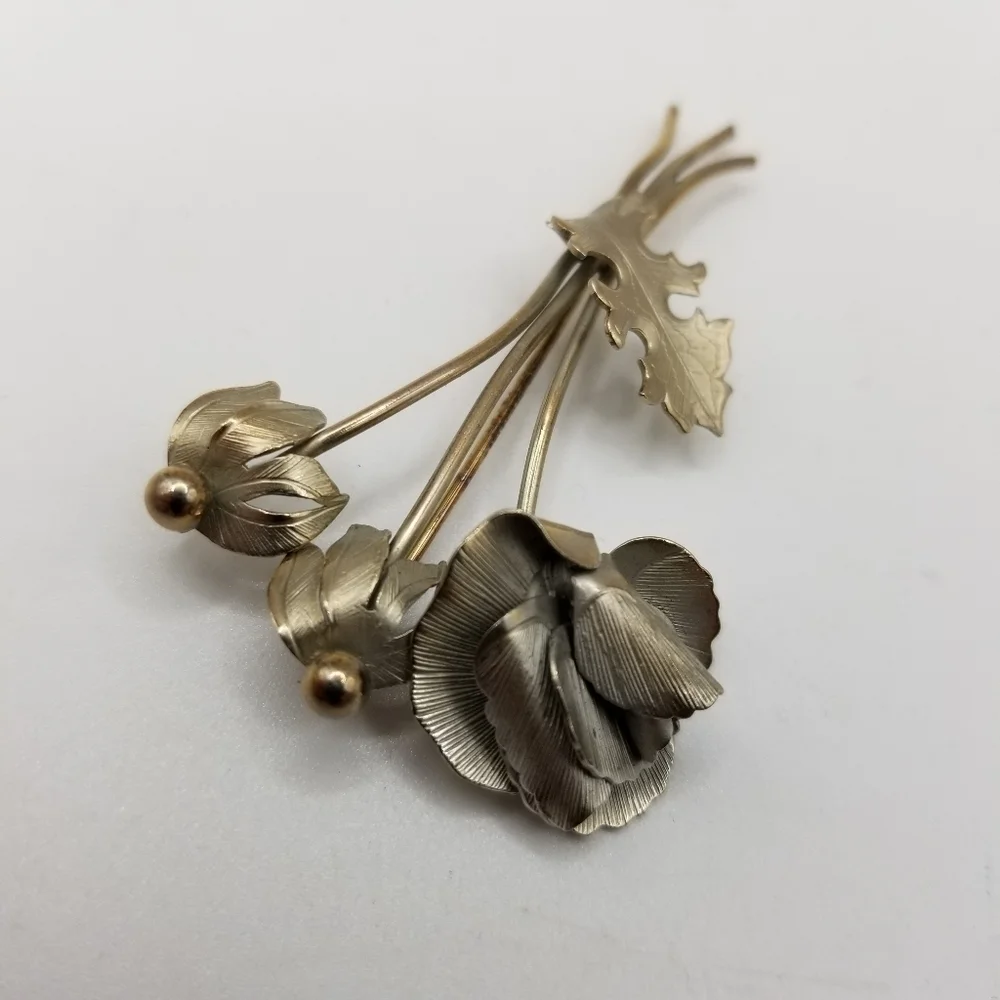 GioVanni Di Rocco Silver Tone Metal Wild Flower Pin Brooch Realistic Signed 70s